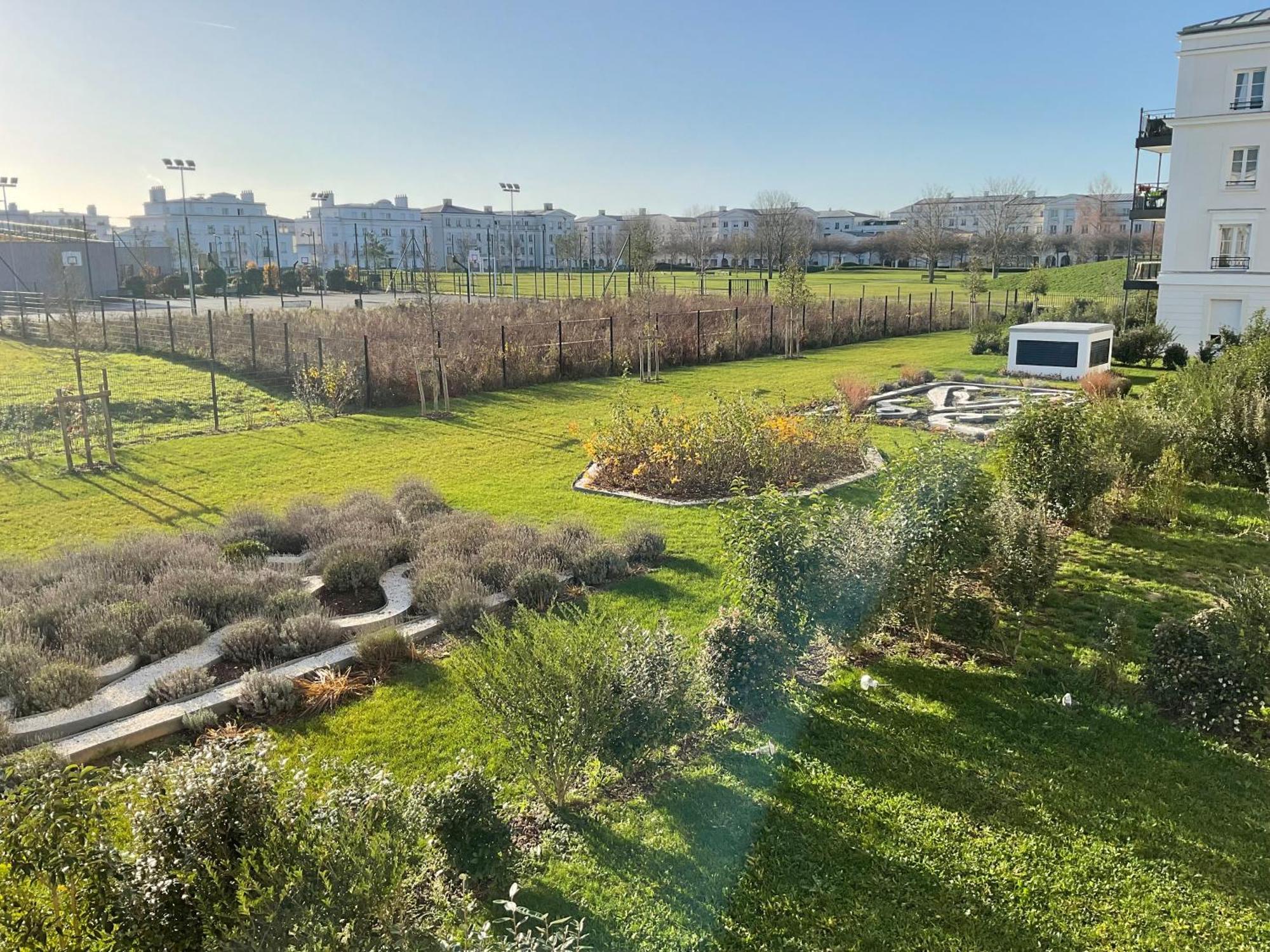 Sunny Apartment Near Disneyland Paris - Liz Appart Serris Esterno foto